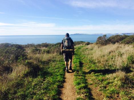 Glamping - hiking in